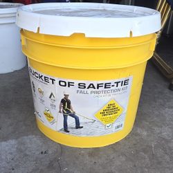 Rooftop Fall Protection Bucket 