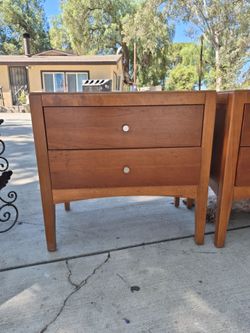 Pair of Oak Wood 2-Drawer Nightstands