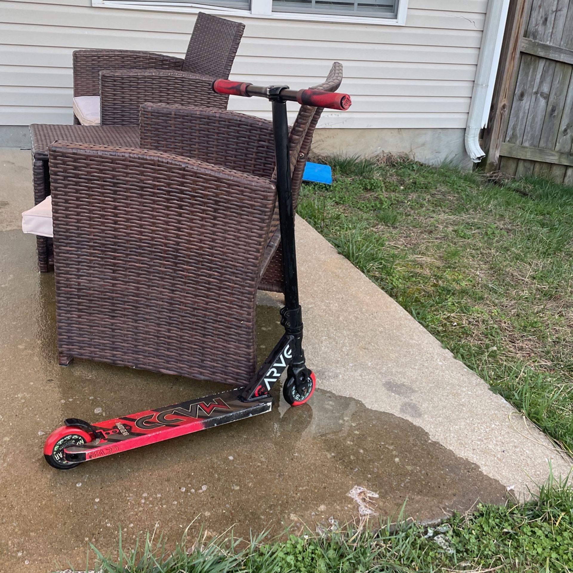 good kind of used scooter for cheap only pick up and drop of only 20$