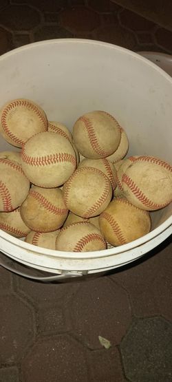 Baseball balls
