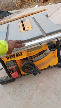 DeWalt saw