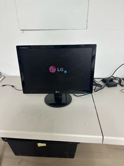 LG W2241TT 22” Monitor – Works Great