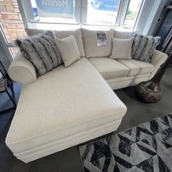 Super Cute Sofa Chaise $1899💛✨