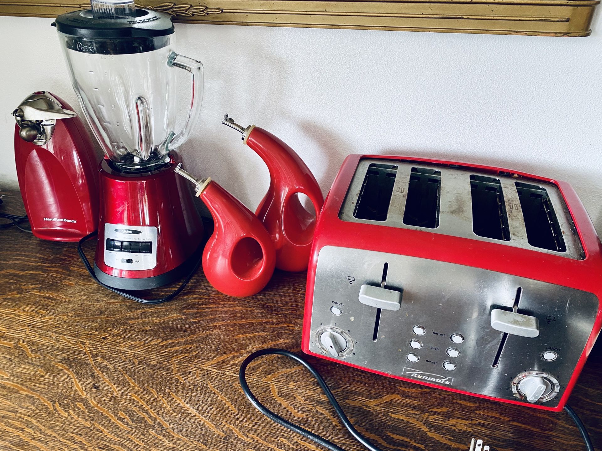 Red kitchenware