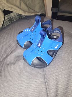 Baby shoes