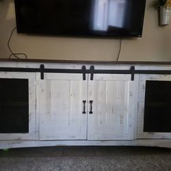 Farmhouse Rustic Wood TV Stand