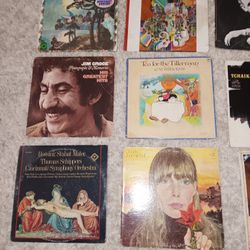 Old Vynl Records . 