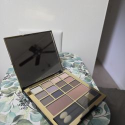 New Estee Lauder Make-up Palatte 
