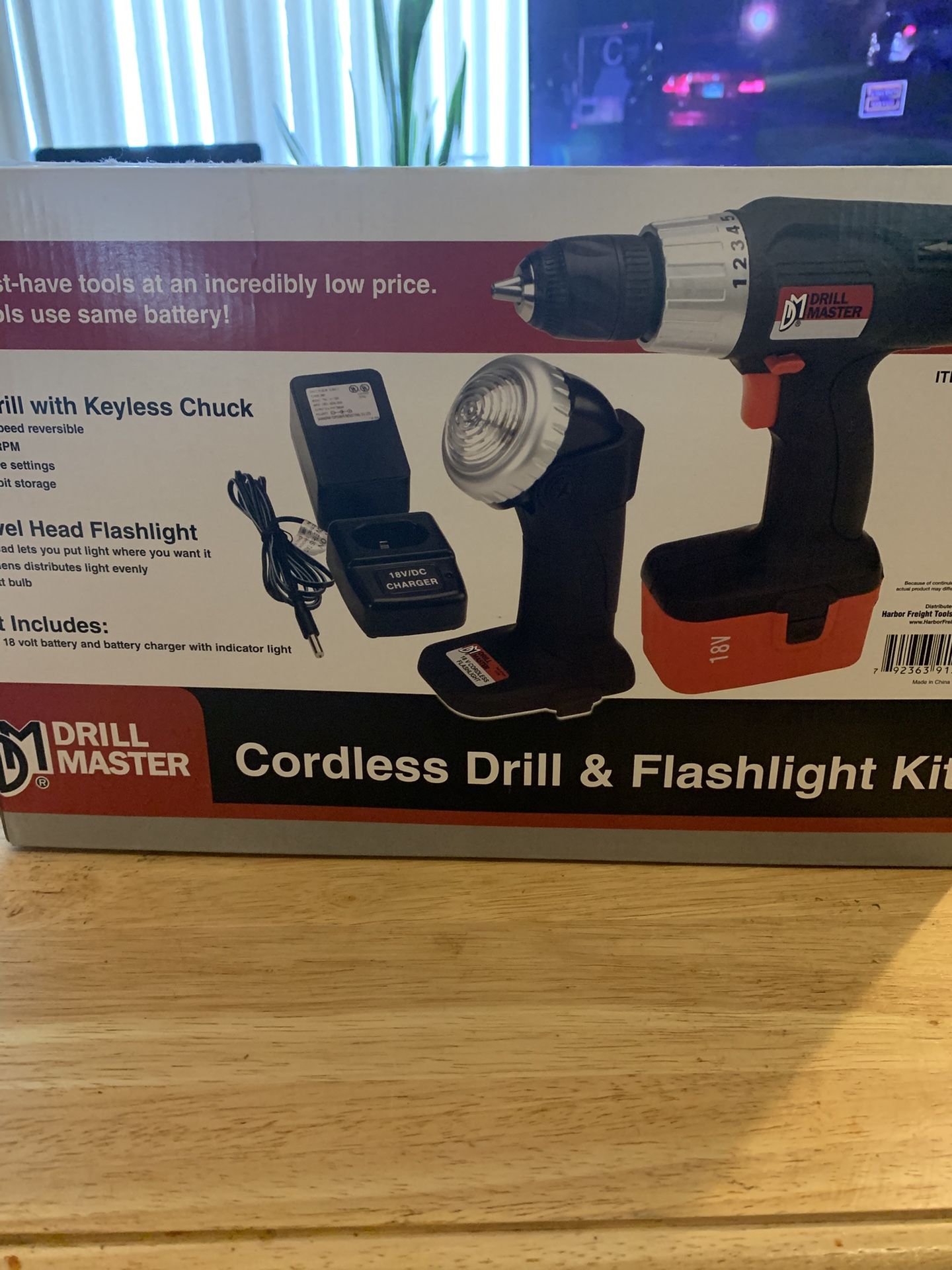 Drill Master cordless drill and flashlight kit NEW