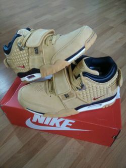 Nike Air TR. V. Cruz PRM (Multiple Sizes)