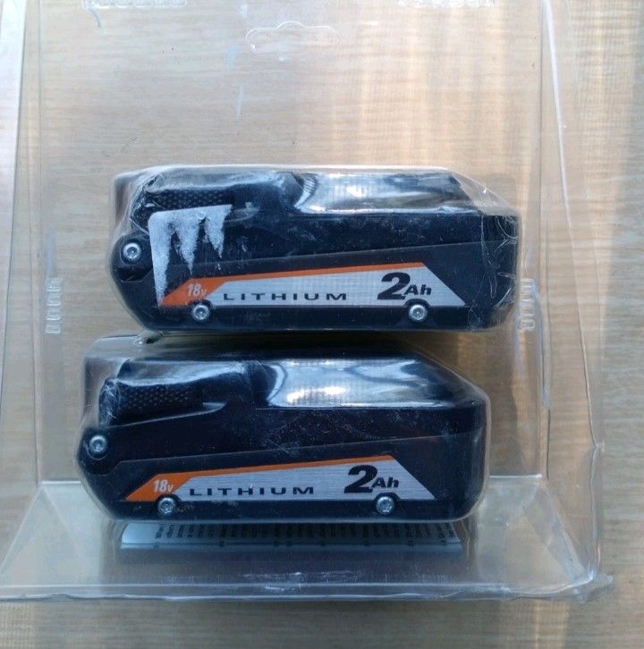 Ridgid 18 Volt 2 Amp Hour Batteries Two Pack New