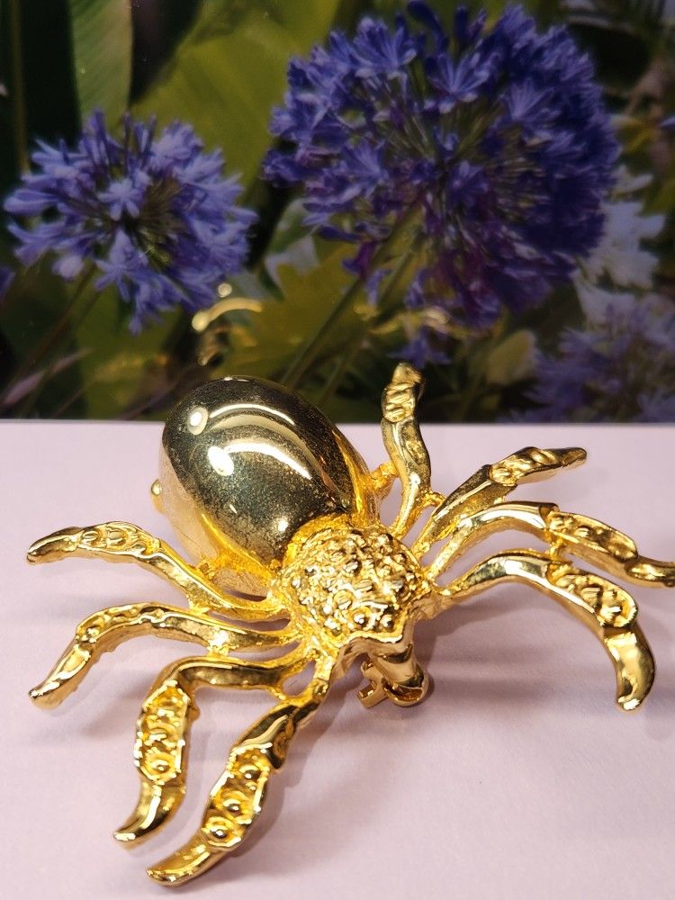 #2139, VINTAGE GOLD PLATED 1958's SPIDER BROOCH 2"IN