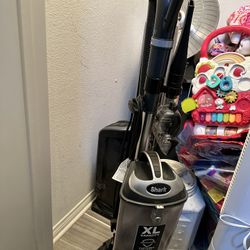 Shark Navigator Lift Vacuum