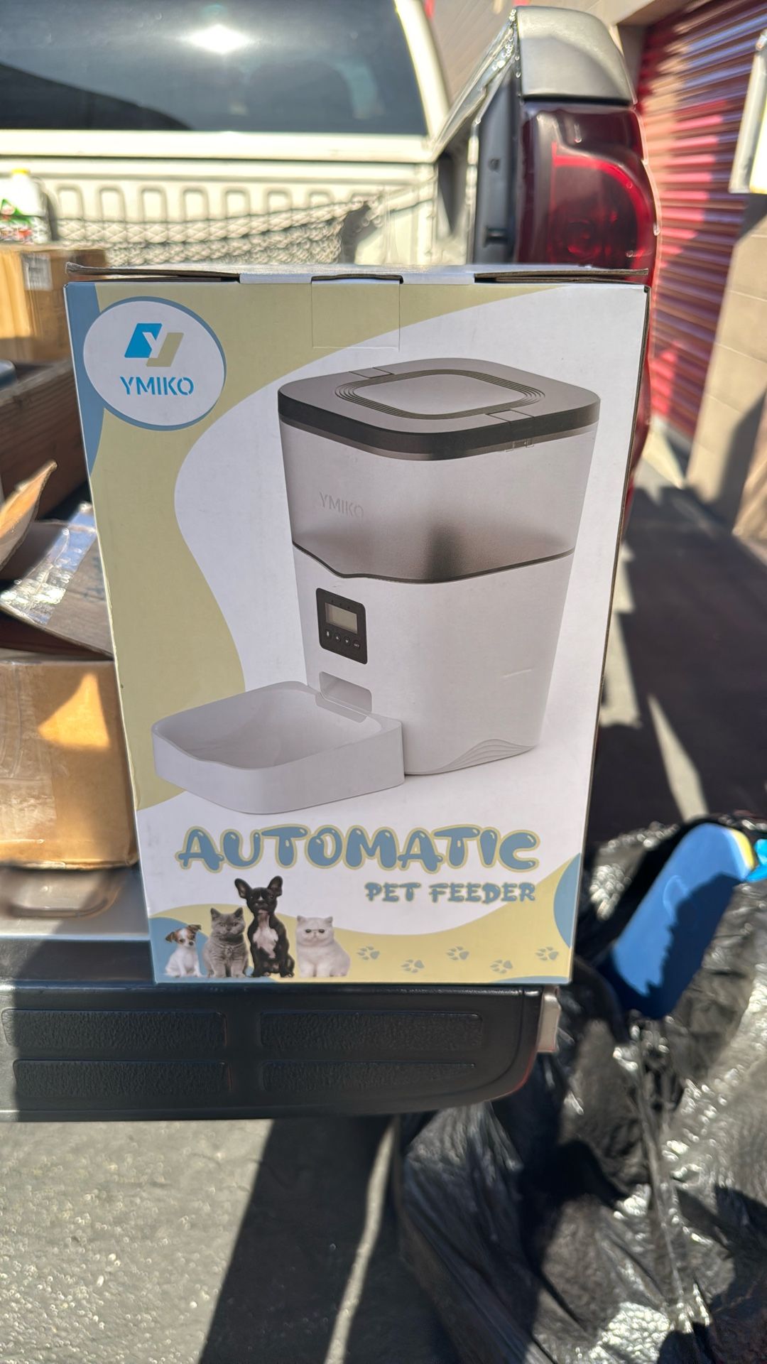 Automatic pet feeder brand new in the box