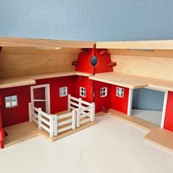 Red Wooden Barn + Farm Animals & Accessories