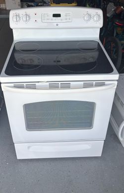 GE Electric Stove Great Working Condition