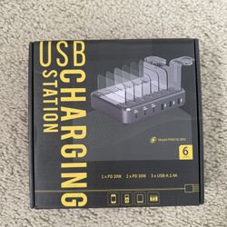 USB and USB C Charging Station