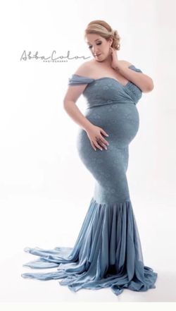 Blue Lace Maternity Gown with Train