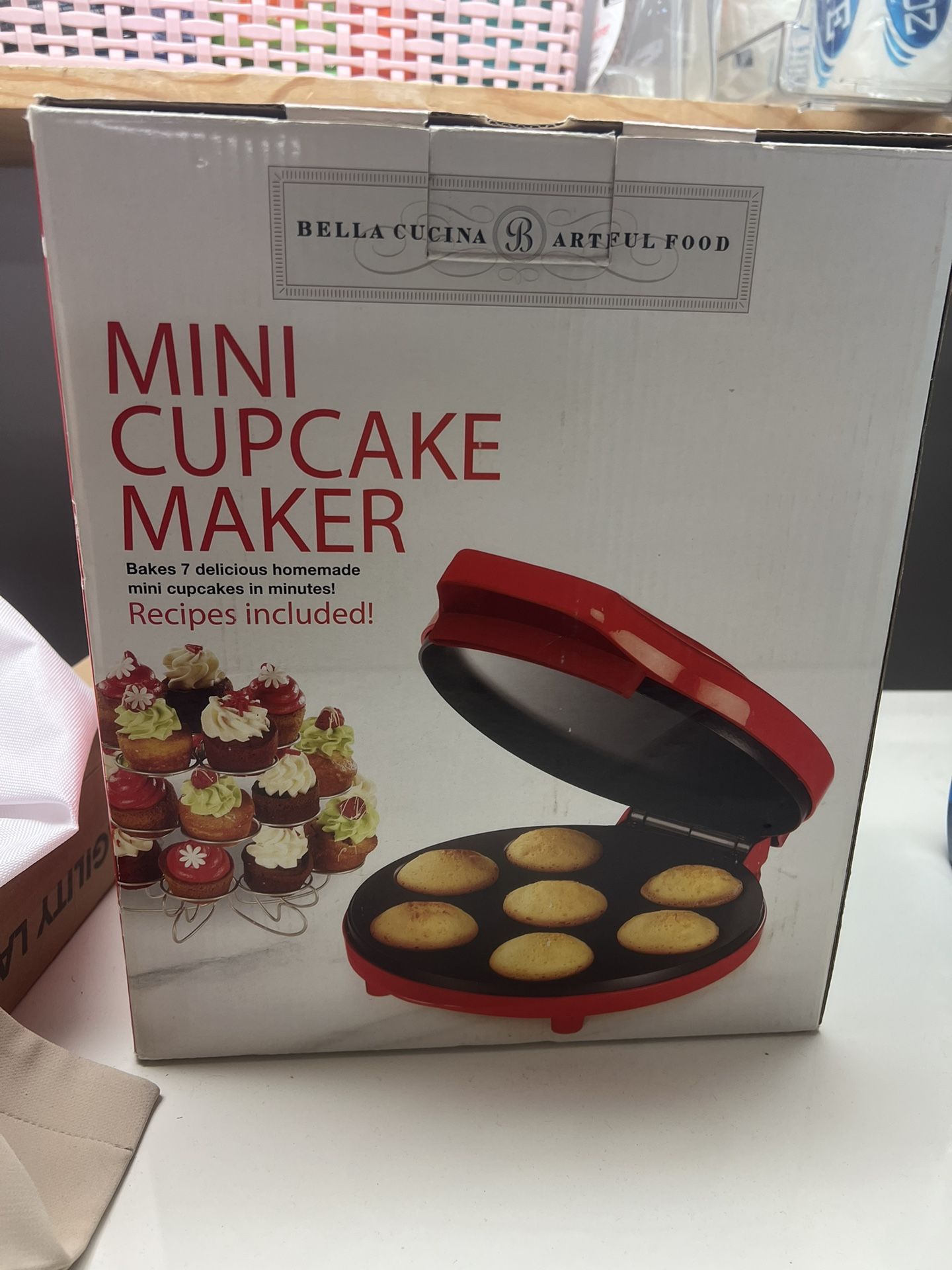 Bella Cucina Cupcake Maker