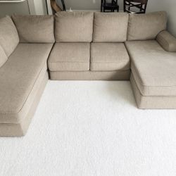 (DELIVERY 🚚)Flawless Grey Sectional Couch U Shaped 