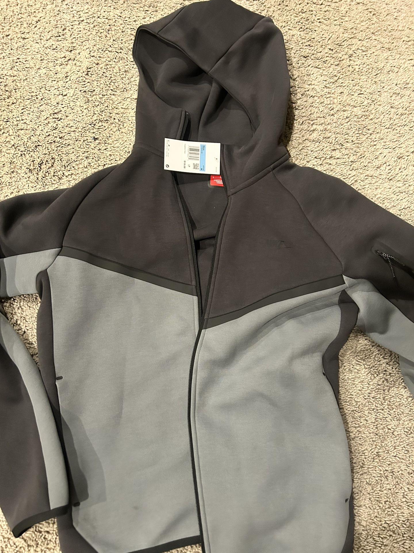 Nike Tech Top