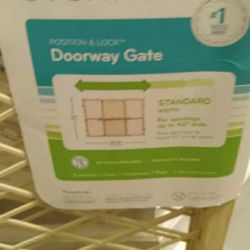 New Baby /pet Gate