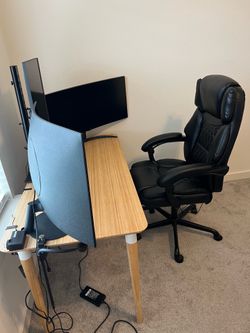 HOME OFFICE SETUP – MONITORS + DESK + CHAIR (MOVING SALE)