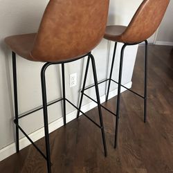 2 Bar Height Barstools