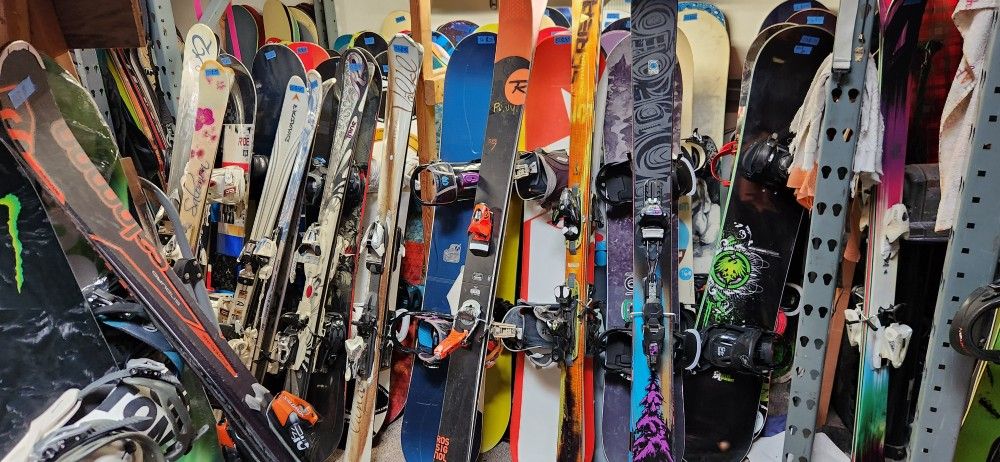 Snow Skis With Bindings