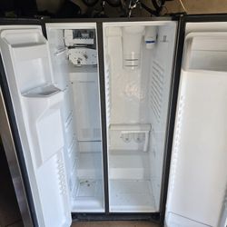 Adora GE Refrigerator For Sale