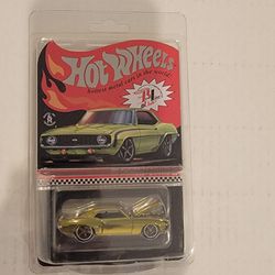 Hot Wheels RLC 1969 Chevy Camaro SS - LOW SERIAL 01300/30000 - Antifreeze