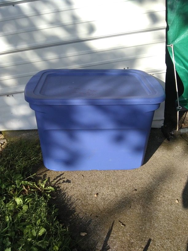 Sterilite: Large 15 Gallon Plastic Storage Container.