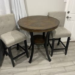 Dinning table
