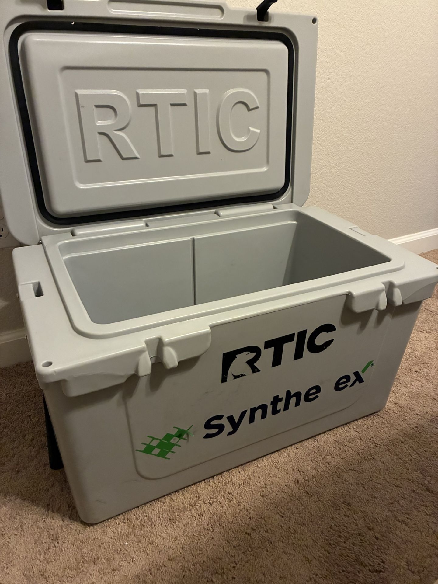 RTIC Cooler-45 Quart