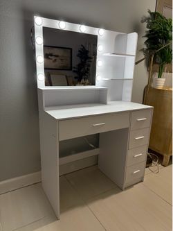Beautiful white vanity Dresser with led lights