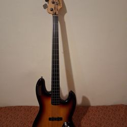 FENDER Vintage Modified Fretless P Bass