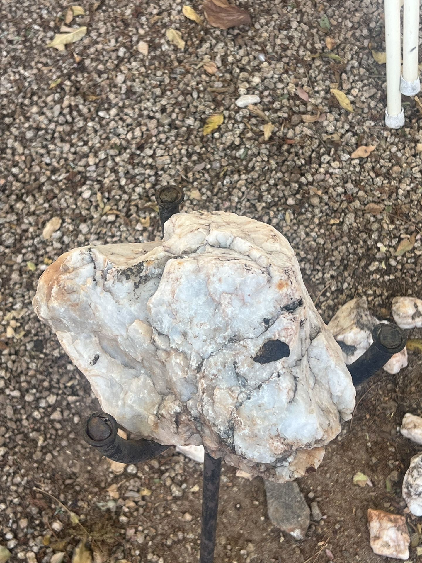 White Quartz Rock Uncut