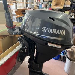 25 HP Yamaha Outboard ,  20 Hours