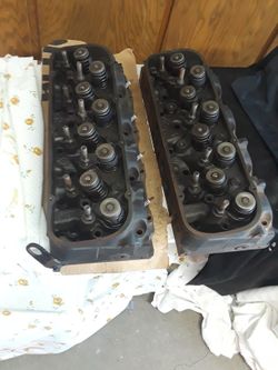 Chevy BB 454 gen IV Oval port open chamber heads