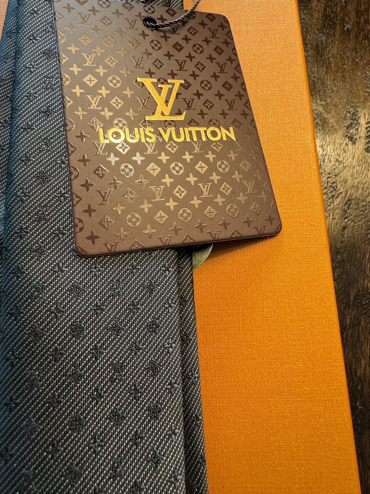 Louis Vuitton- Men’s tie