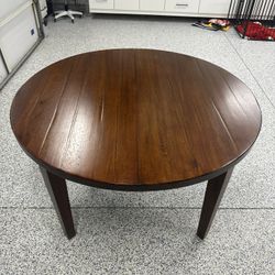 Extendable Dinning Table (Buus Hand crafted furniture)