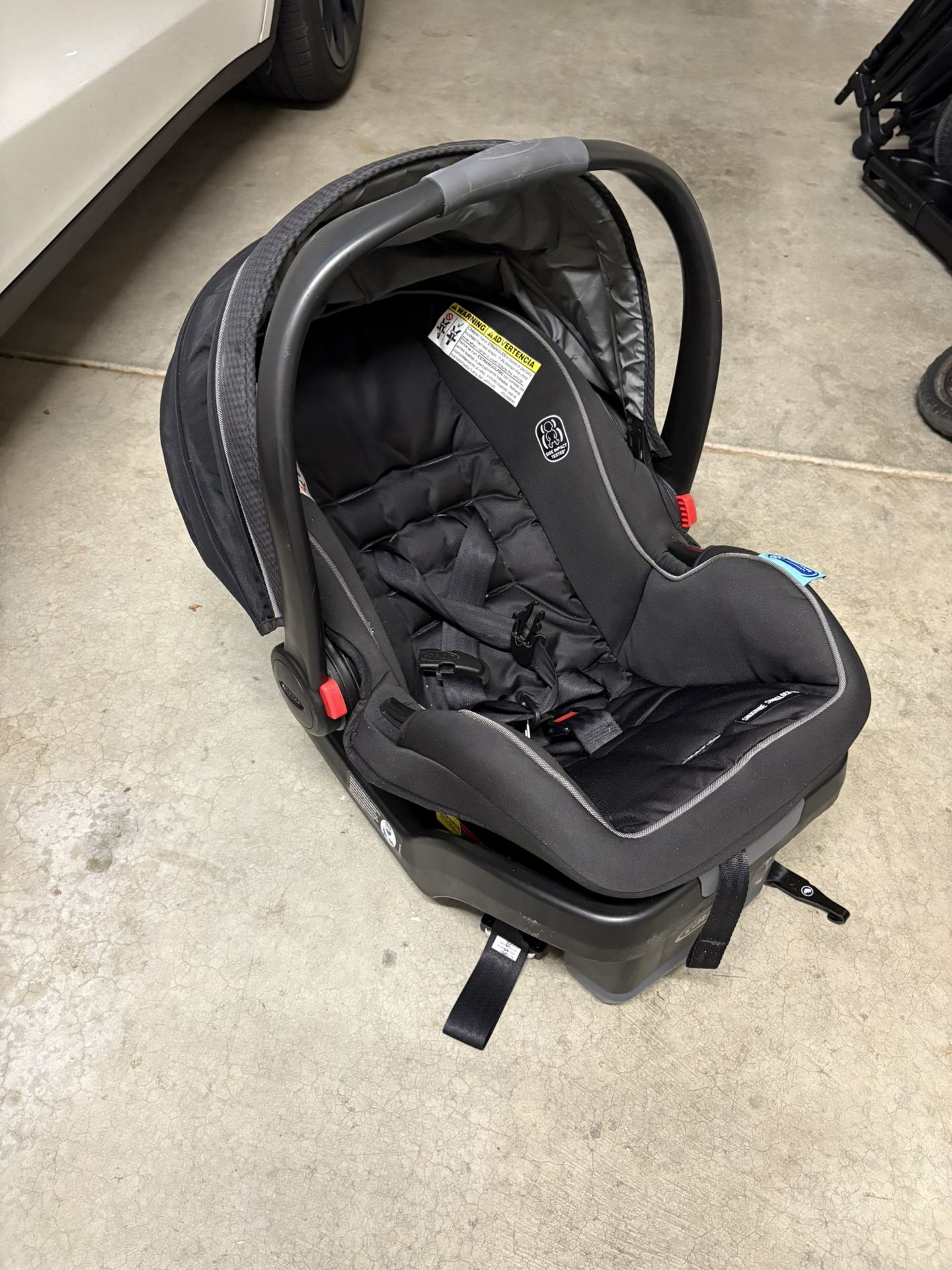 Graco Infant Car seat