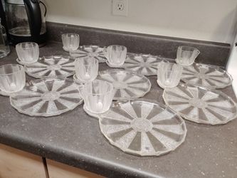 Jeannette Glass Company Snack and cup sets