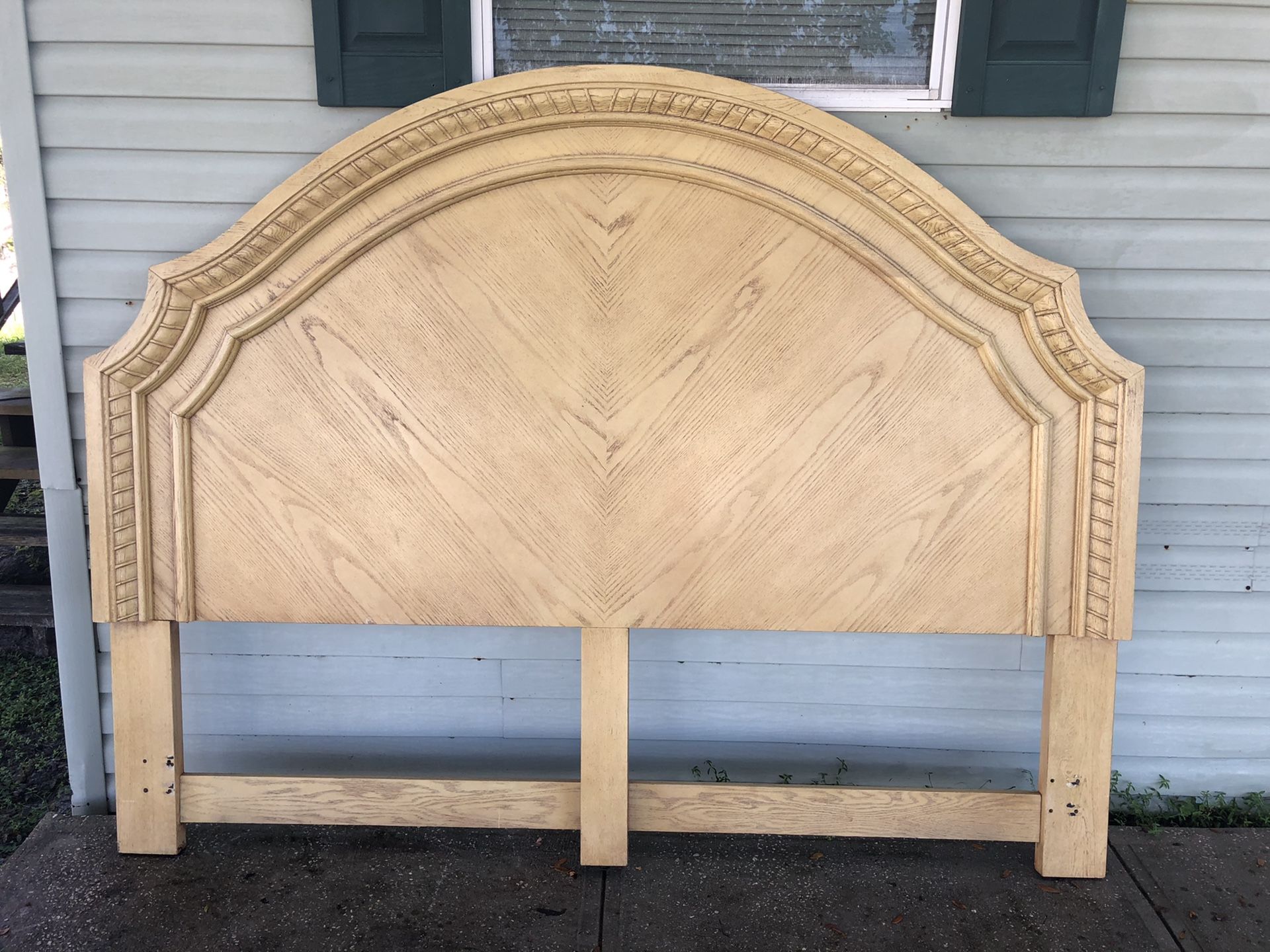 Freee king headboard