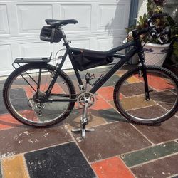 A Used Delta V1500 Mountain Bike