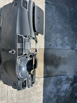 Complete Nissan Sentra 2018 Dashboard With Radio And Navigation