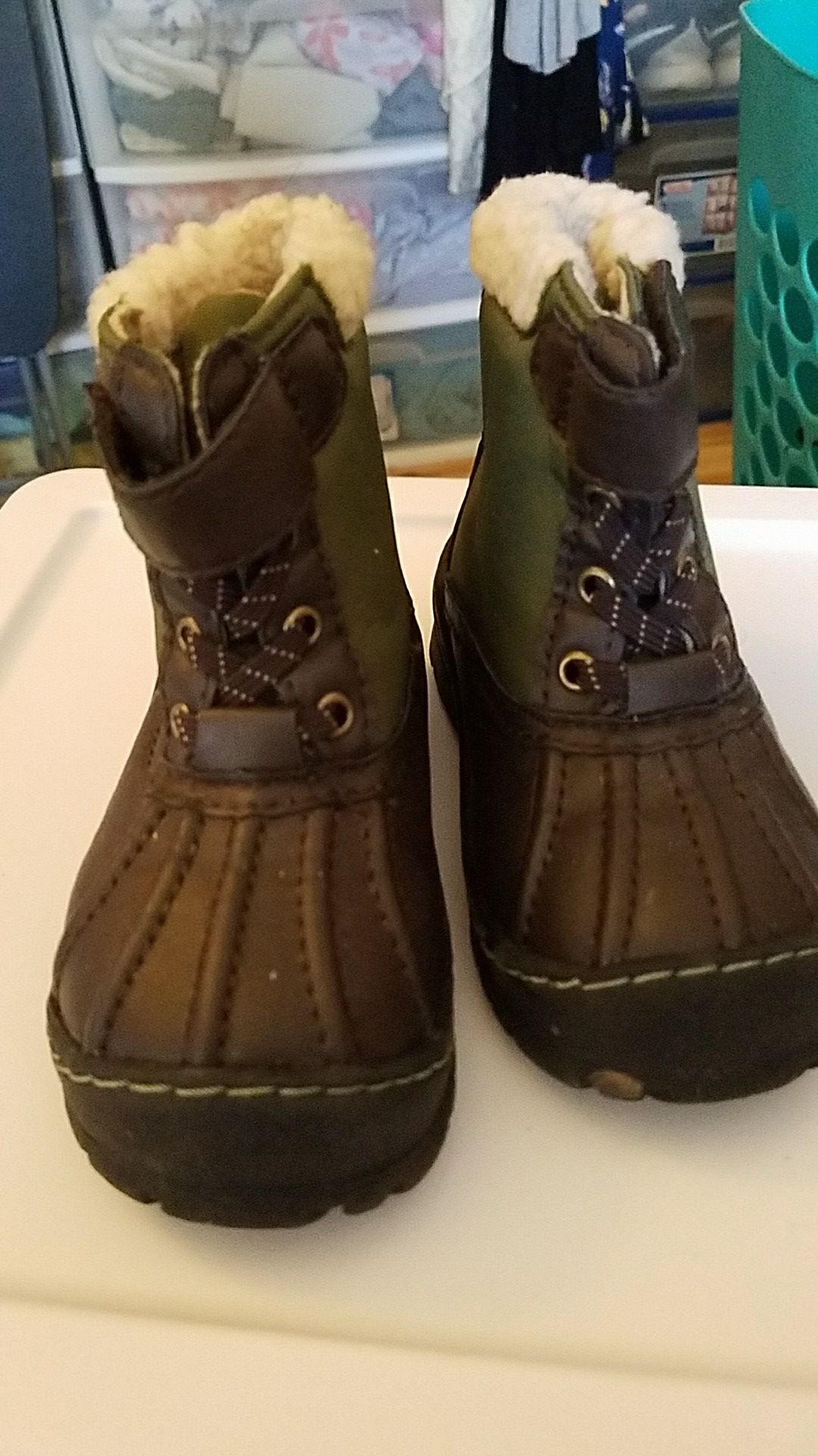 Toddler snow boots size 7