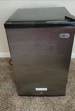 Freezer -Whynter - Energy Star 2.1 cu. ft. Stainless Steel Upright Freezer  - Silver
