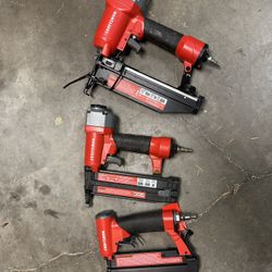 CRAFTSMAN 6-Gallon Portable Electric 150 PSI Pancake Air Compressor with Accessories Included