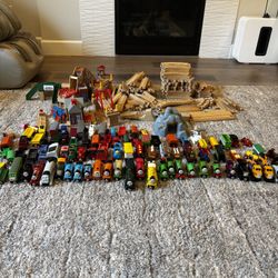 Thomas Train Wooden Rails And Trains Set